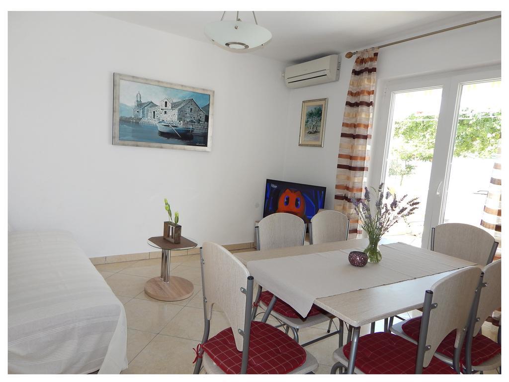 Apartments Nedjeljka Ražanj Cameră foto